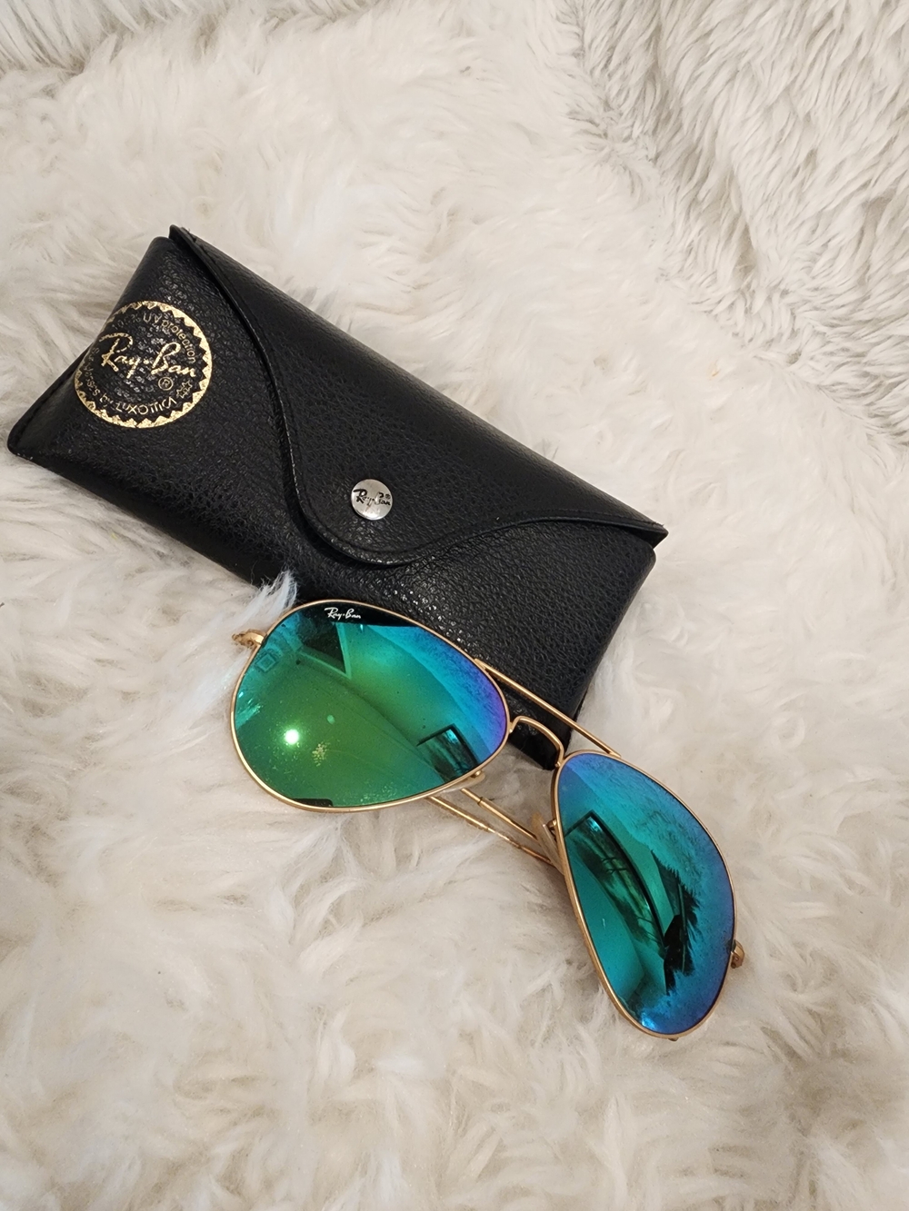 Ray-Ban Women's Aviator Sunglasses with Blue-Green Mirrored Lenses